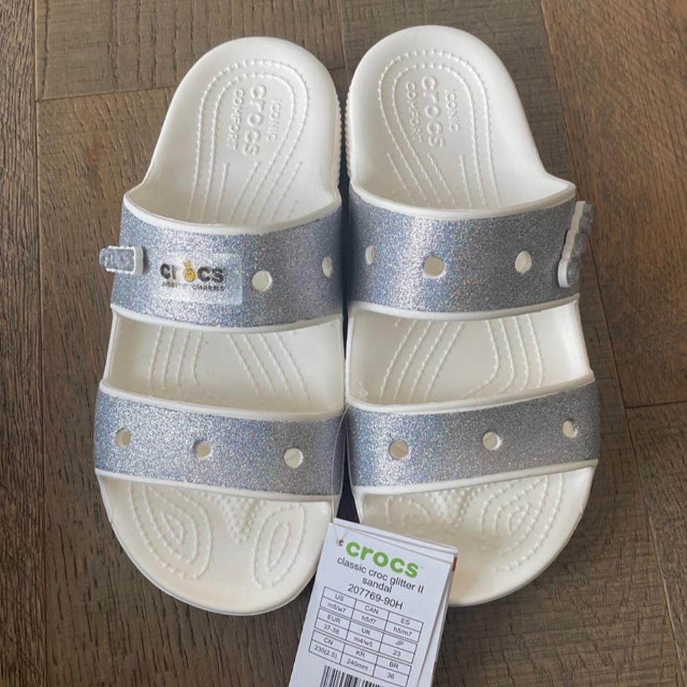 Crocs Women’s White/Silver Glitter Sandal
